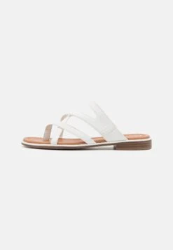 ESPRIT Teensandalen - White 9 ESPRIT Teensandalen - White -Esprit 5bb0adbfb589458f844b91208b9301ef