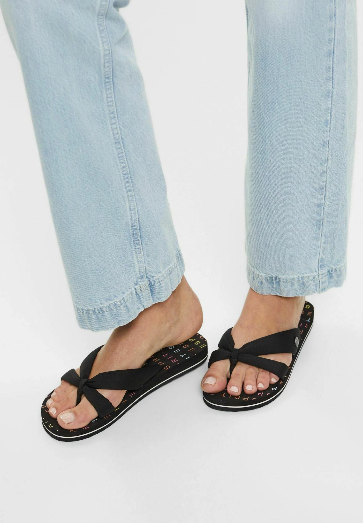 ESPRIT Multistrap-Design - Teenslippers - Black 3 ESPRIT Multistrap-Design - Teenslippers - Black