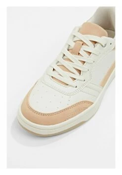 ESPRIT Sneakers Laag - Beige 9 ESPRIT Sneakers Laag - Beige -Esprit f4f04726d929491b8b05e7f19e718da2